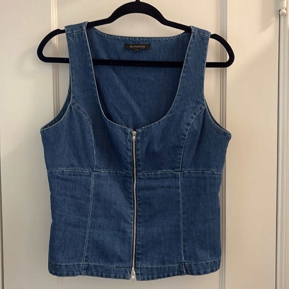 Like new denim vest top with zipper